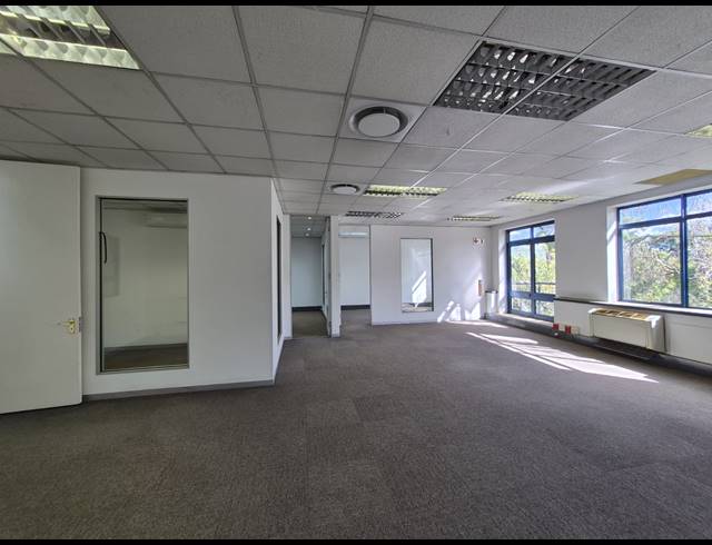 211M² OFFICE TO LET IN ROSEBANK